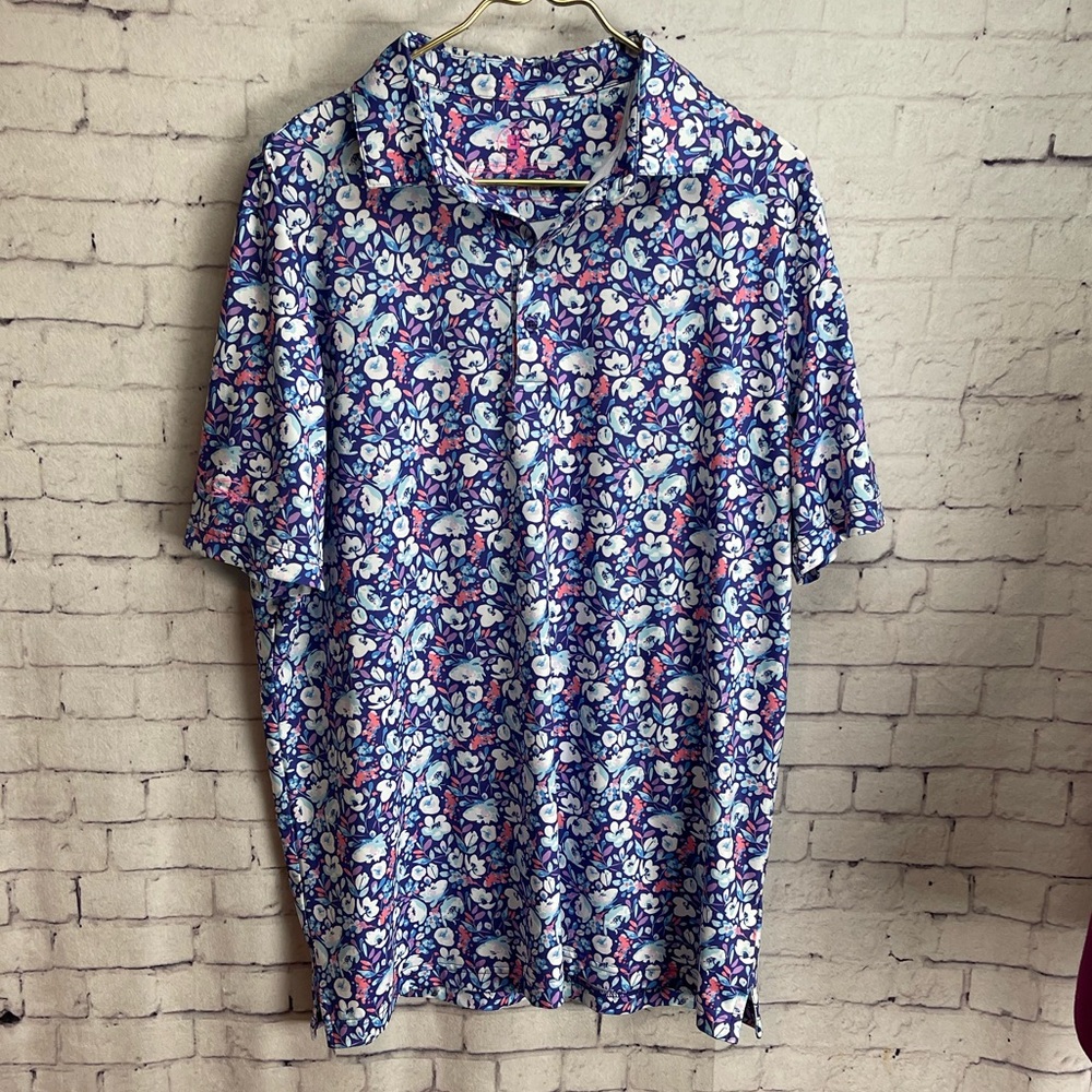 Coby Steven’s men’s size large blue floral print golf polo shirt